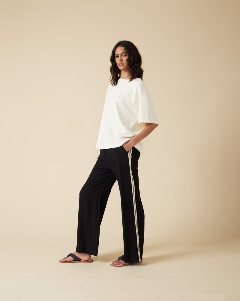 CORVETTE TROUSER PETITE BLACK | Sporty, high-waisted pant with a wide leg silhouette. An all-time RUBY favourite.