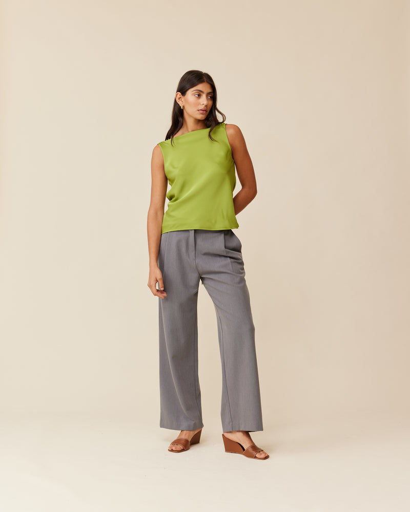 SID TROUSER CHARCOAL | Mid-rise wide-leg suit pant designed in a charcoal colour. Featuring front pleats and pockets, these pants are a true wardrobe staple.